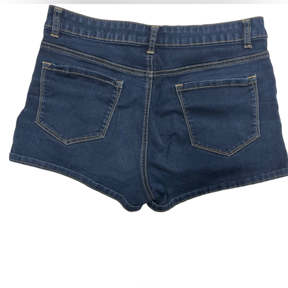 SO size 15 stretchy jean shorts. NWOT. Dark blue color. Pockets on back. - Picture 5 of 10
